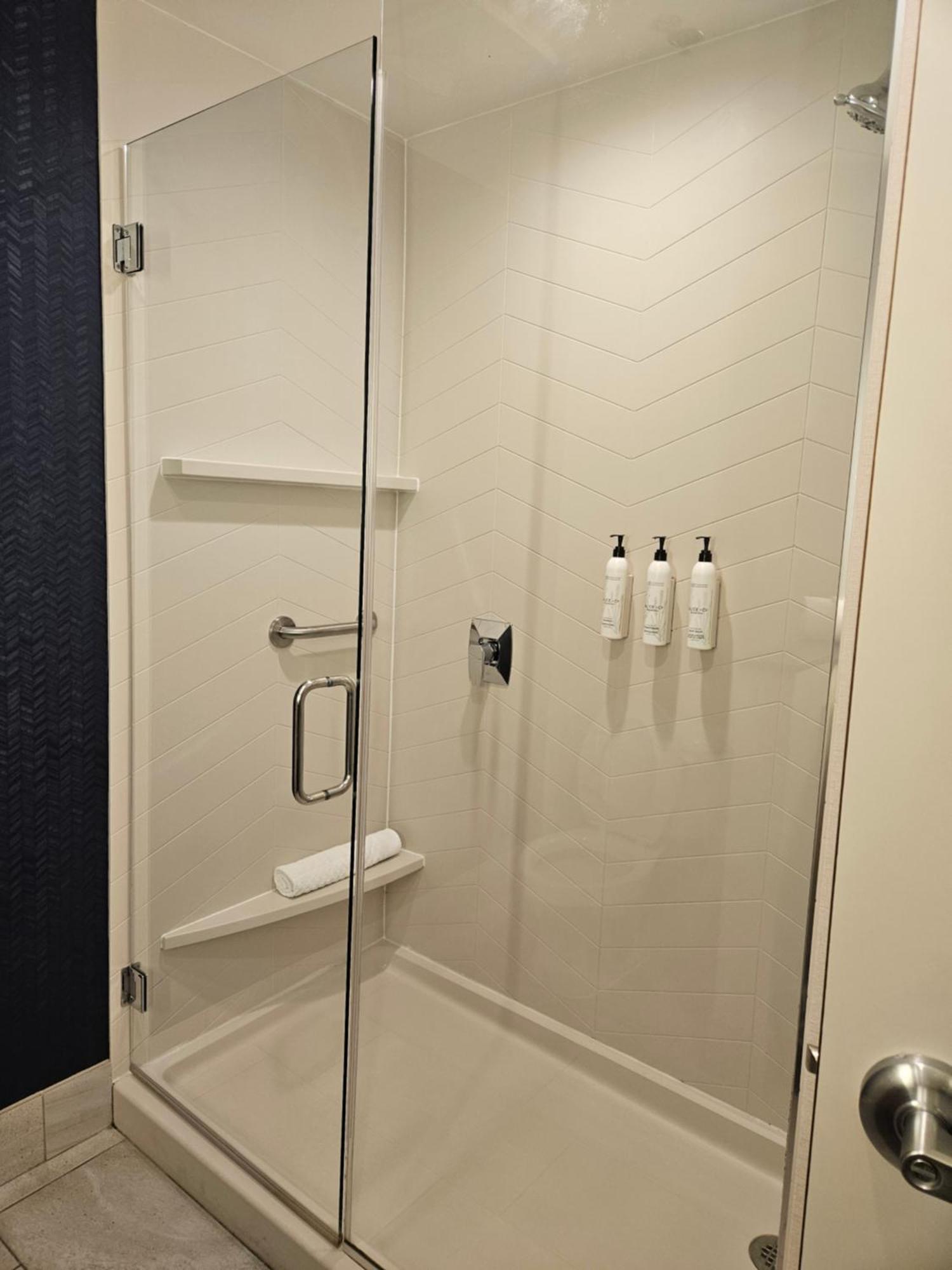 Fairfield Inn & Suites By Marriott Athens Ngoại thất bức ảnh