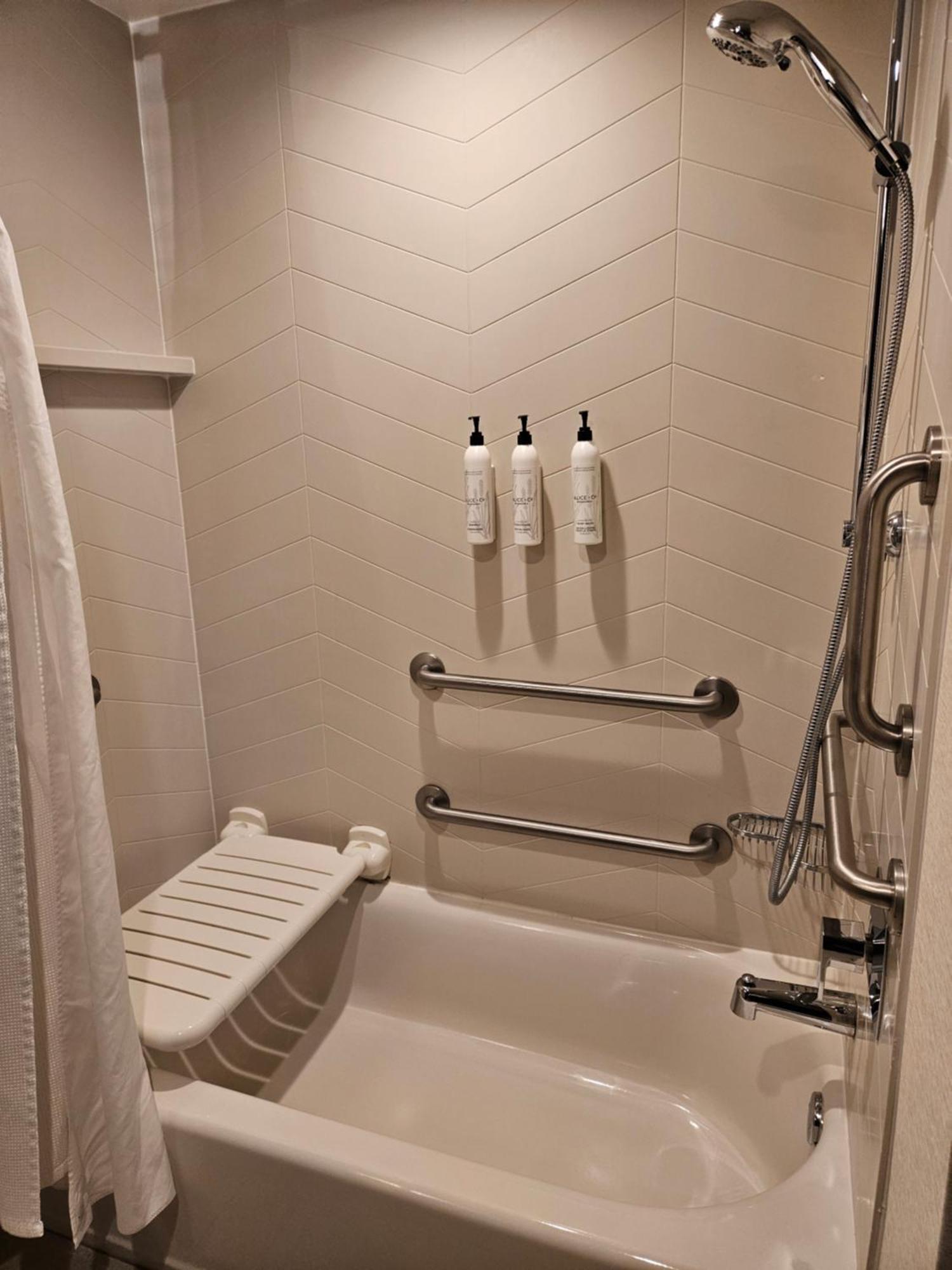 Fairfield Inn & Suites By Marriott Athens Ngoại thất bức ảnh