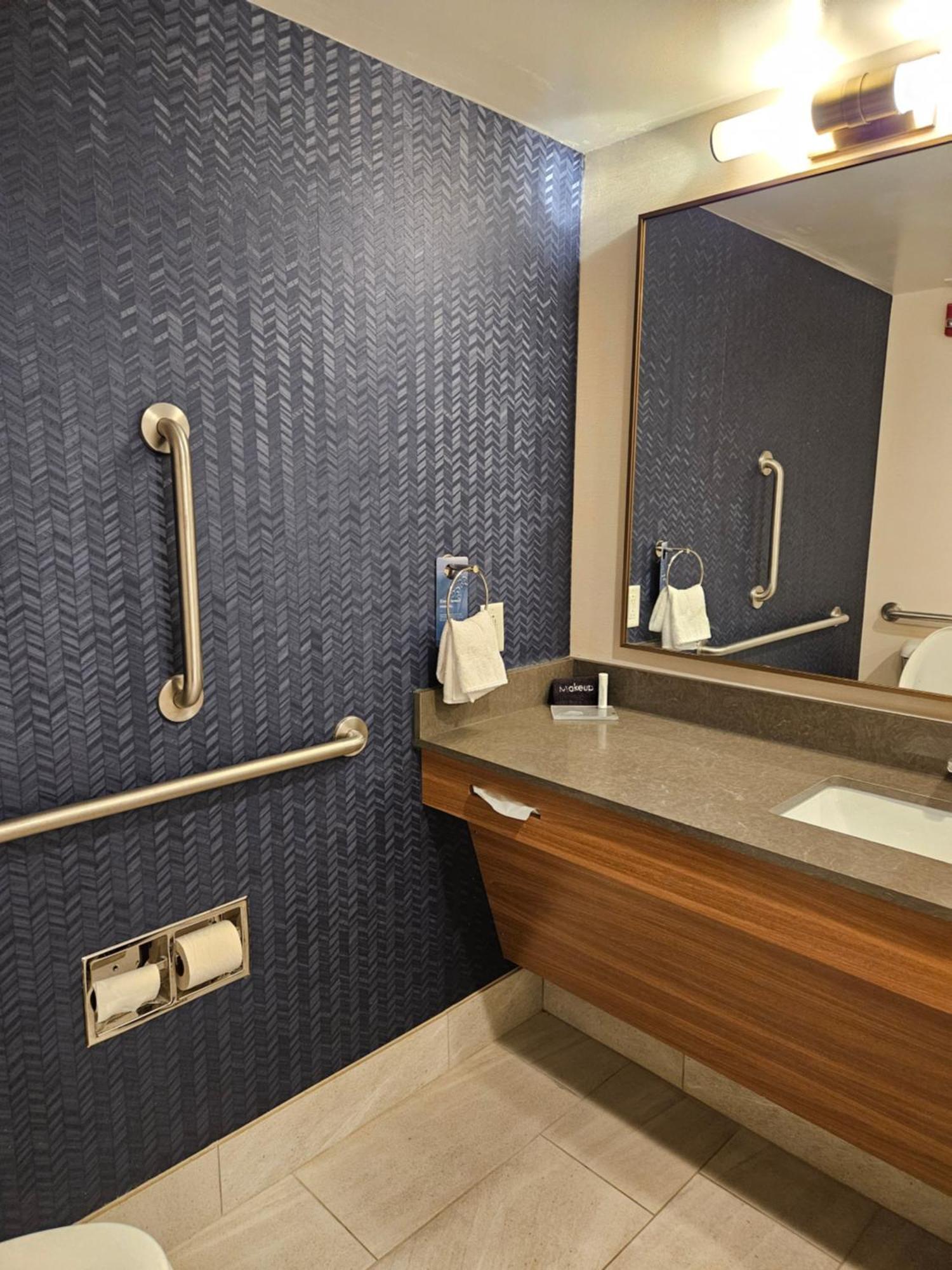 Fairfield Inn & Suites By Marriott Athens Ngoại thất bức ảnh